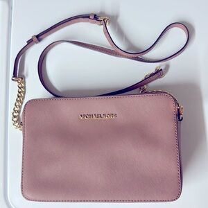 Micheal Kors crossbody